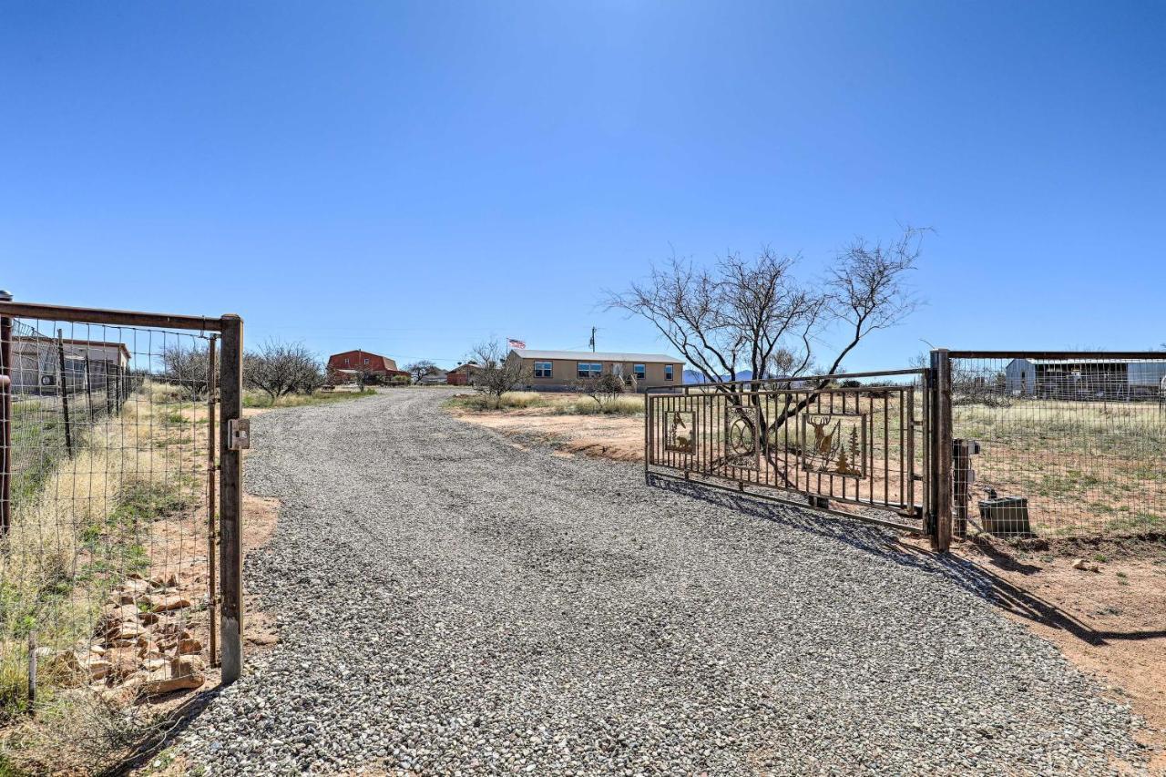 Desert Escape Off I-10 With Over 1 Enclosed Acre! Mescal 외부 사진